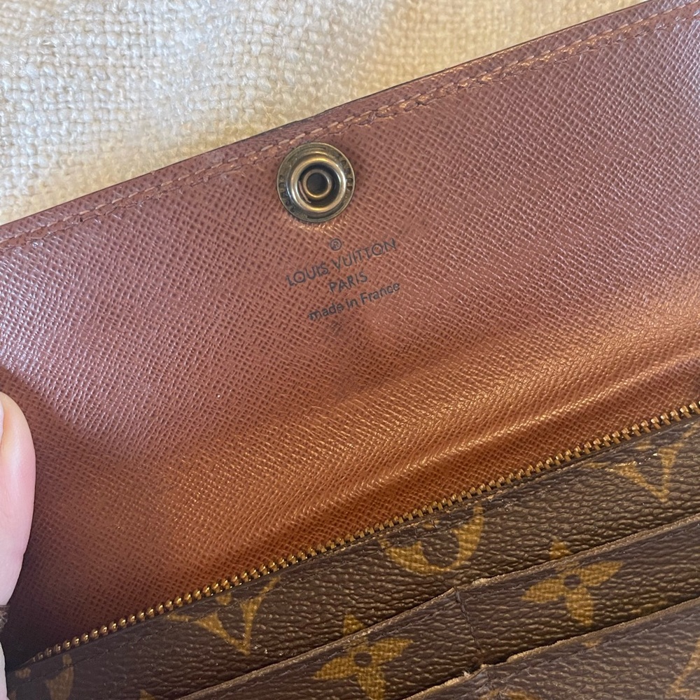 Louis Vuitton | Wallet | Authentic | - Picture 2 of 11